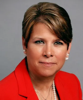 Christina Reger headshot